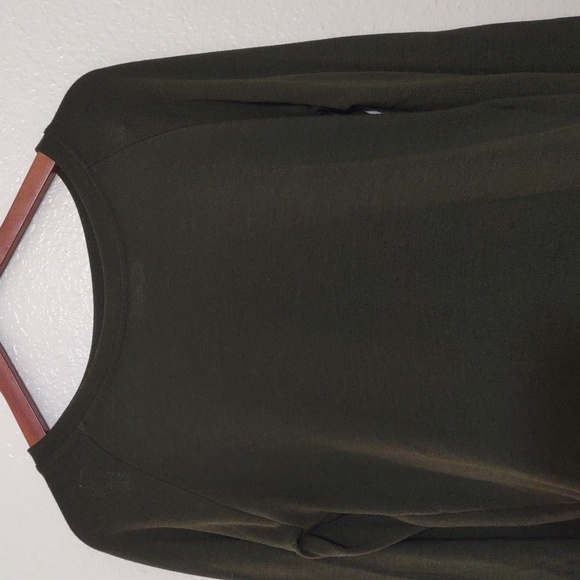 SLIGHTLY USED L.A SOUL LONG SLEEVE FOREST GREEN WITH DINOSAUR PATTERN LINNING - Picture 2 of 8